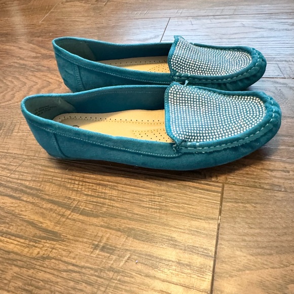 Cato Rhinestone Turquoise Suede Flat Loafer Moccasins Comfort Women’s Size 8 - Picture 2 of 8